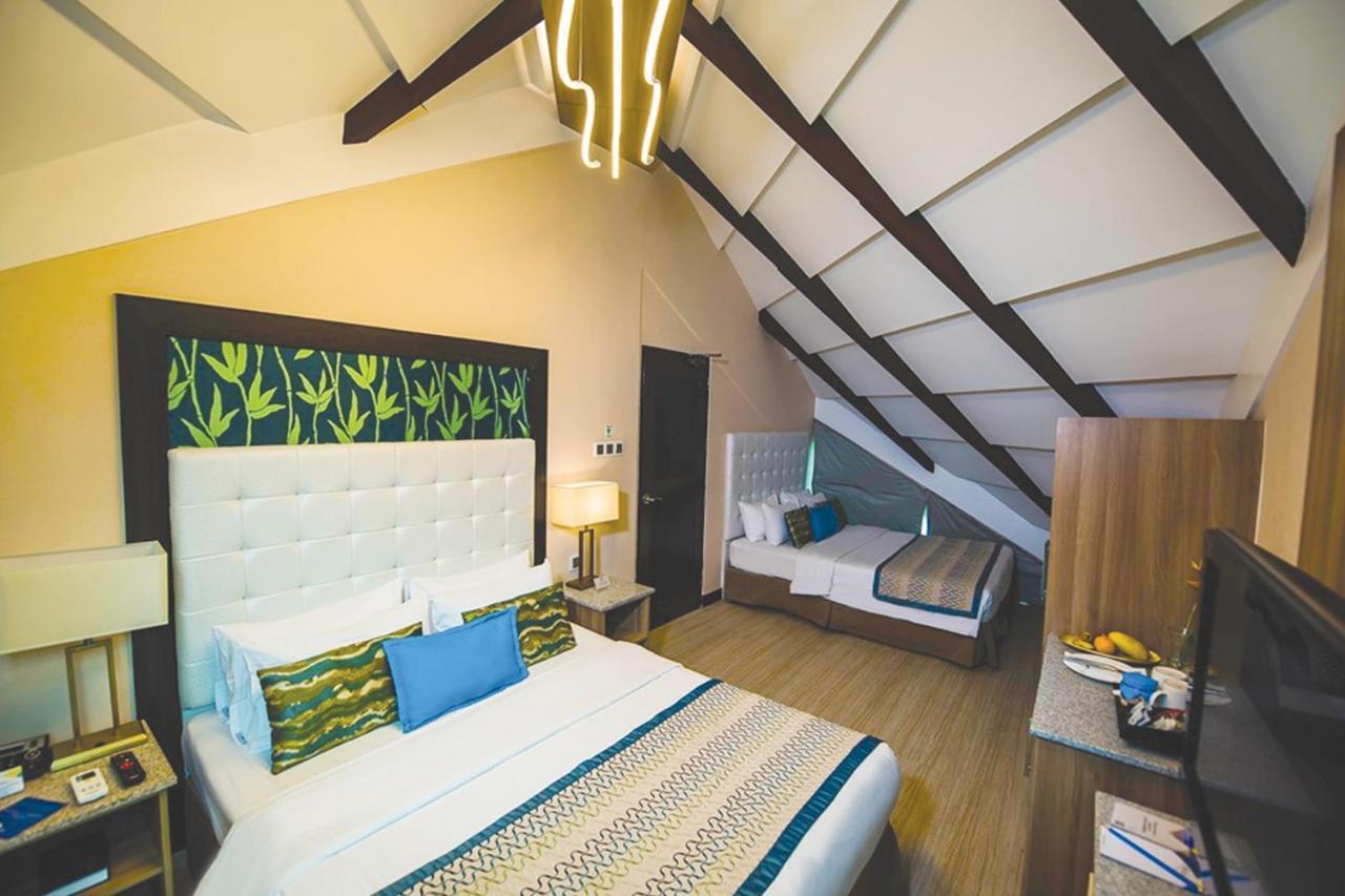 Acuatico Beach Resort & Hotel Inc. سان خوان المظهر الخارجي الصورة